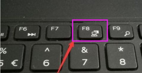 Win10开机后进入零碎黑屏怎样办？